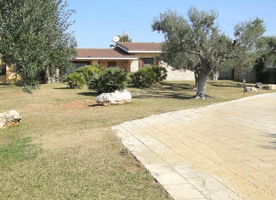 Villa con splendido giardino vista e mare panoramica