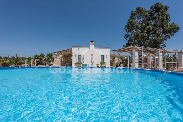 Villa con piscina esclusiva