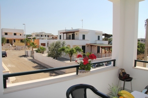 Appartamento primo piano ben arredato e totalmente climatizzato. Torre Pali - Foto 10