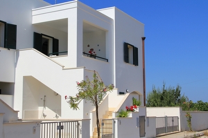 Appartamento primo piano ben arredato e totalmente climatizzato. Torre Pali - Foto 2