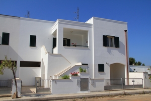 Appartamento primo piano ben arredato e totalmente climatizzato. Torre Pali - Foto 3
