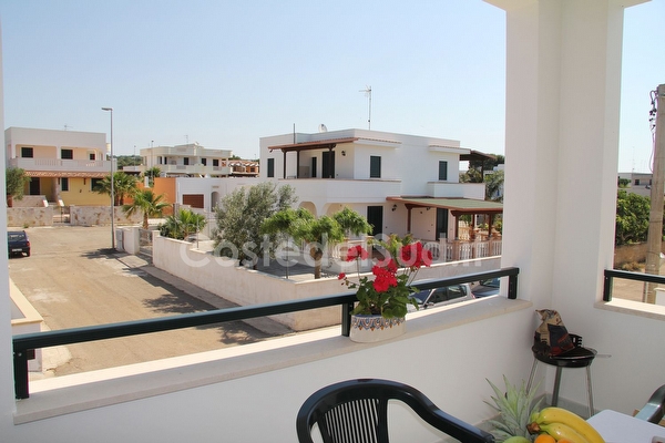 Appartamento primo piano ben arredato e totalmente climatizzato. gallery