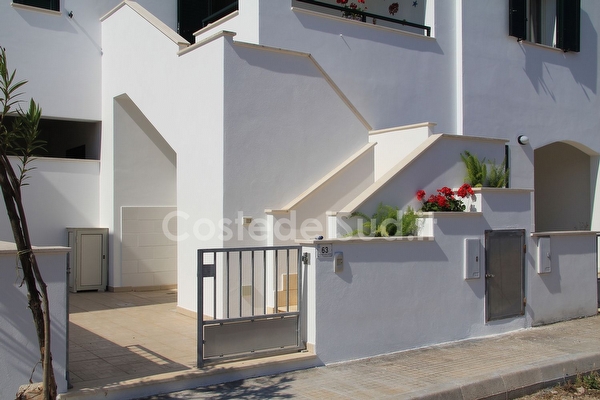 Appartamento primo piano ben arredato e totalmente climatizzato. gallery