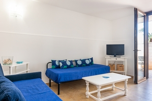 Porzione di villa con piscina in comune a pochi metri dal mare Torre Suda - Foto 15