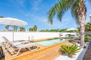 Porzione di villa con piscina in comune a pochi metri dal mare Torre Suda - Foto 7