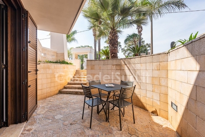 Porzione di villa con piscina in comune a pochi metri dal mare Torre Suda - Foto 13