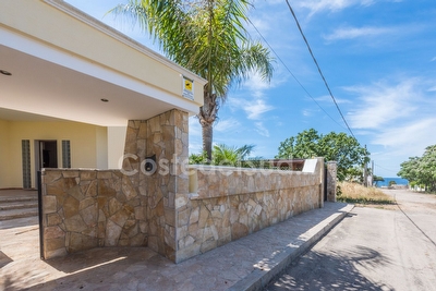 Porzione di villa con piscina in comune a pochi metri dal mare Torre Suda - Foto 2