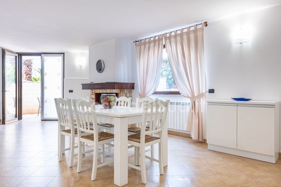 Porzione di villa con piscina in comune a pochi metri dal mare Torre Suda - Foto 20