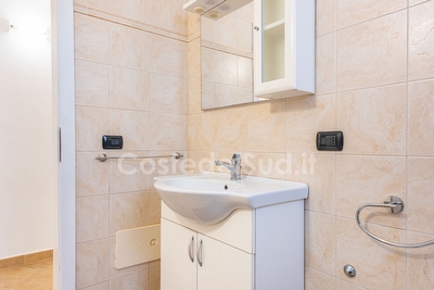 Porzione di villa con piscina in comune a pochi metri dal mare Torre Suda - Foto 29