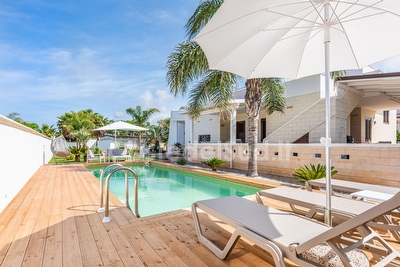 Porzione di villa con piscina in comune a pochi metri dal mare Torre Suda - Foto principale