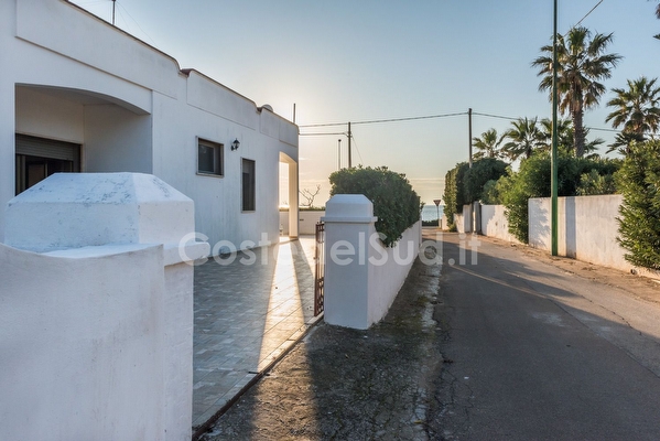 Villetta vista mare ampi spazi esterni per famiglia con bambini Posto Rosso