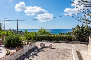 Cod 357 Bi-famigliare, grande e comoda, 5 camere vista mare Torre Vado - Foto 20