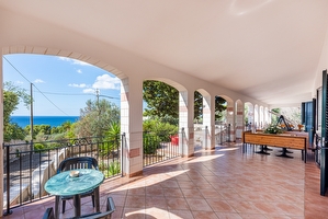 Cod 357 Bi-famigliare, grande e comoda, 5 camere vista mare Torre Vado - Foto 5