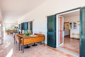 Cod 357 Bi-famigliare, grande e comoda, 5 camere vista mare Torre Vado - Foto 6