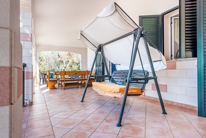 Cod 357 Bi-famigliare, grande e comoda, 5 camere vista mare Torre Vado - Foto 8