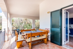 Cod 357 Bi-famigliare, grande e comoda, 5 camere vista mare Torre Vado - Foto 9