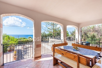 Cod 357 Bi-famigliare, grande e comoda, 5 camere vista mare Torre Vado - Foto 11