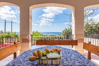 Cod 357 Bi-famigliare, grande e comoda, 5 camere vista mare Torre Vado - Foto 12