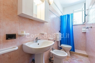 Cod 357 Bi-famigliare, grande e comoda, 5 camere vista mare Torre Vado - Foto 26