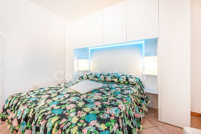 Cod 357 Bi-famigliare, grande e comoda, 5 camere vista mare Torre Vado - Foto 28