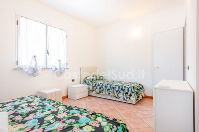 Cod 357 Bi-famigliare, grande e comoda, 5 camere vista mare Torre Vado - Foto 29