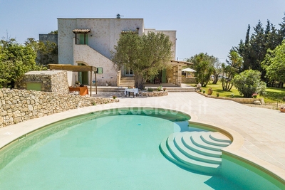 Splendida villa indipendente con giardino e piscina esclusiva zona Castro Vignacastrisi - Foto 13