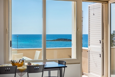 Attico con strepitosa vista mare - posto auto, wi-fi e clima inclusi Torre San Giovanni