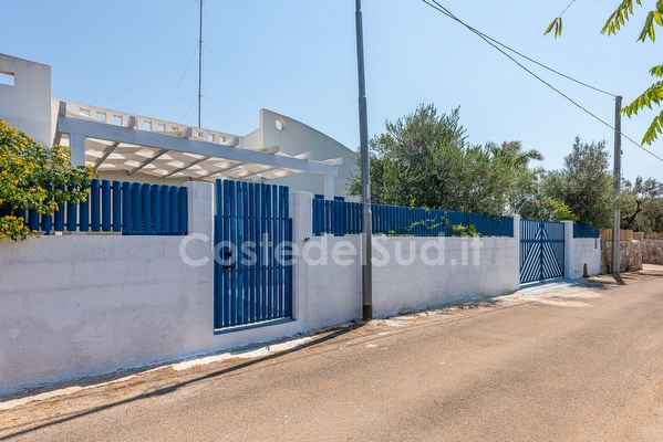 Villetta indipendente con 2 camere da letto Posto Rosso