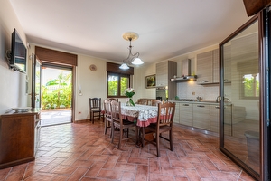 Villetta indipendente con tre camere, due bagni in zona tranquilla Posto Rosso - Foto 9