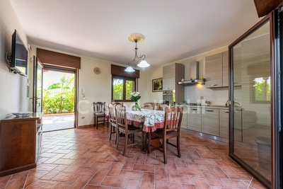 Villetta indipendente con tre camere, due bagni in zona tranquilla Posto Rosso - Foto 9