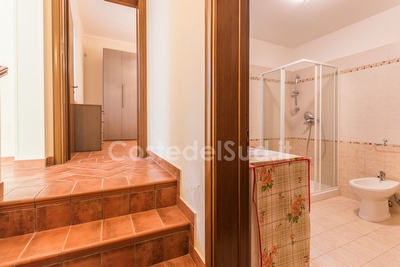 Villetta indipendente comoda e ben arredata adatta a 2 famiglie Posto Rosso - Foto 16