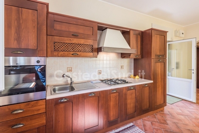 Villetta indipendente comoda e ben arredata adatta a 2 famiglie Posto Rosso - Foto 8