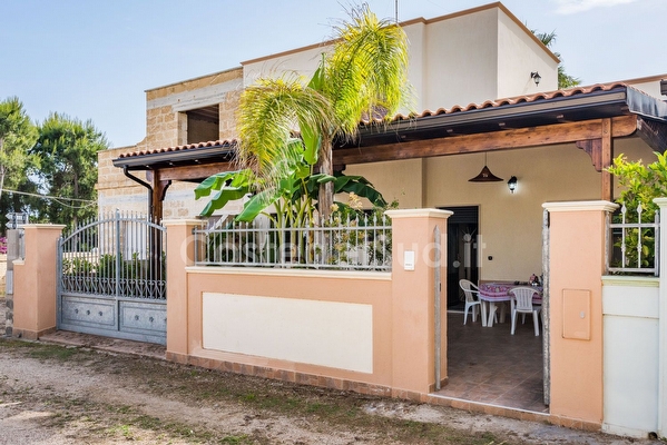 Nuova villetta ampia e ben accessoriata per accogliere piu' famiglie Posto Rosso