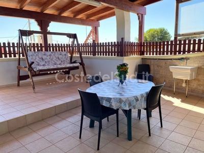 Grazioso appartamento con posto auto a pochi passi dal mare Posto Rosso - Foto principale