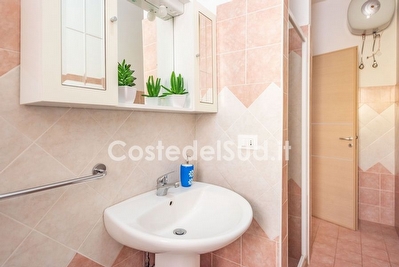 Appartamento piano primo comodo con mare e centro vicini. Torre Pali - Foto 28