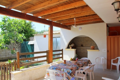 appartamento con ampio spazio esterno e tanta sabbia a piedi dalla casa. Torre San Giovanni - Foto 6