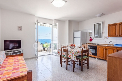 Comoda abitazione con affaccio sul mare. Torre San Giovanni - Foto principale