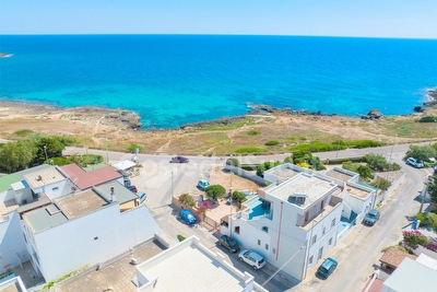 Appartamento vista mare con ampi spazi esterni. Torre San Giovanni - Foto 24