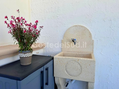 Appartamento vista mare con ampi spazi esterni. Torre San Giovanni - Foto 7