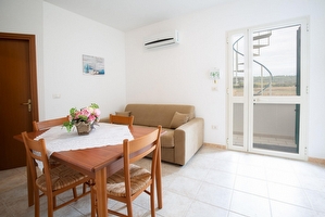 Appartamento con ampi spazi esterni e mare di sabbia vicino. Torre Mozza - Foto 7