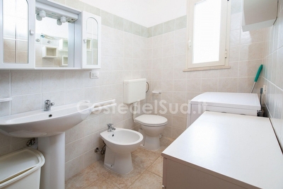 Appartamento con ampi spazi esterni e mare di sabbia vicino. Torre Mozza - Foto 21