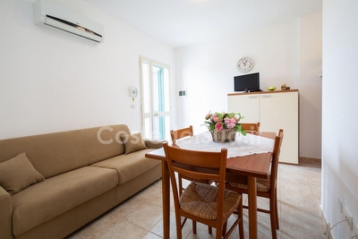 Appartamento con ampi spazi esterni e mare di sabbia vicino. Torre Mozza - Foto 8