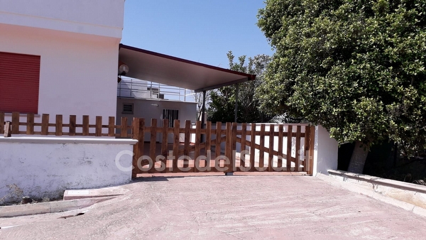 Villetta indipendente a pochi minuti da Gallipoli.