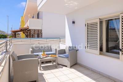 Appartamento in centro a pochi passi dal mare. Torre San Giovanni - Foto principale