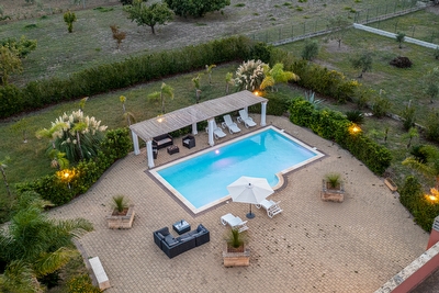 Villa con piscina esclusiva immersa nella campagna salentina