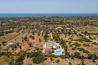 Villa con piscina con vista mare panoramica