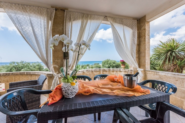 Appartamento con terrazza vista mare