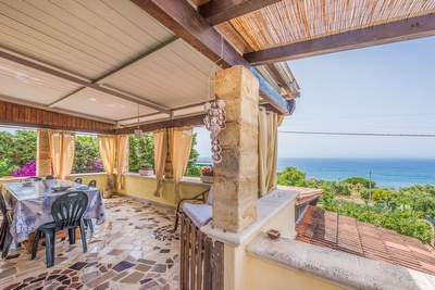 Magica vista mare per una serena vacanza Torre San Gregorio