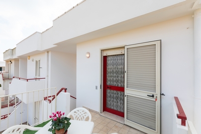 Appartamento piano primo ampi spazi centro  e mare a piedi.