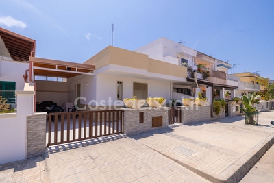 Appartamento, spazioso ben arredato, mare e centro vicini. Torre San Giovanni - Foto 2